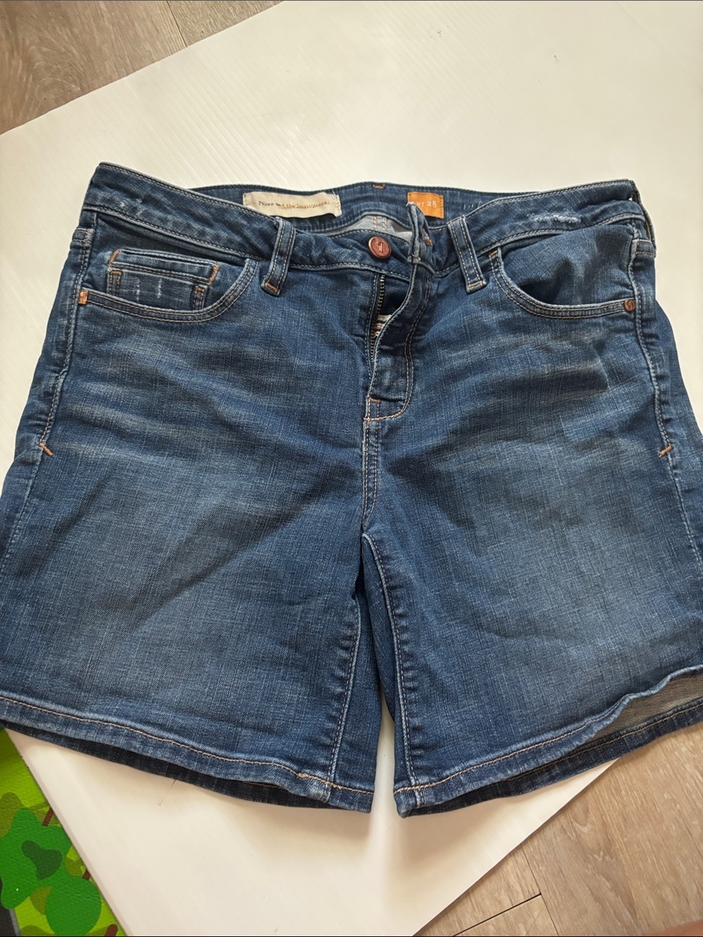 Anthropologie Pilcro Indigo Blue Mid-Rise Denim Bermuda Shorts Size 28